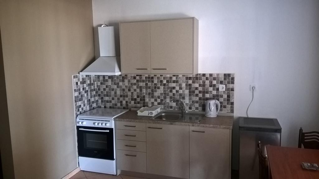 Gkoloi Studios & Apartments Kalyves Polygyrou المظهر الخارجي الصورة
