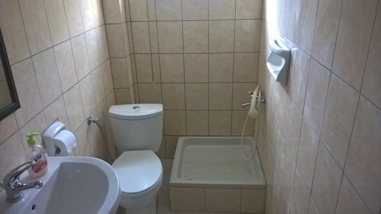Gkoloi Studios & Apartments Kalyves Polygyrou المظهر الخارجي الصورة