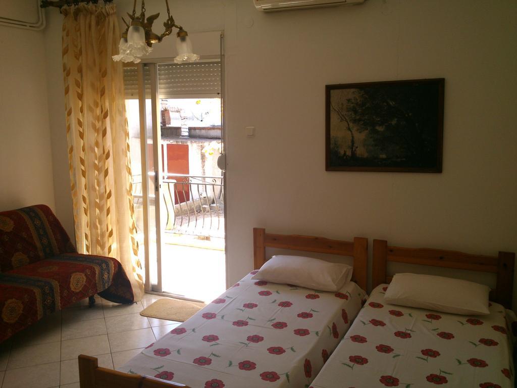Gkoloi Studios & Apartments Kalyves Polygyrou المظهر الخارجي الصورة